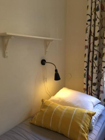 Small Twin Room quiet street view