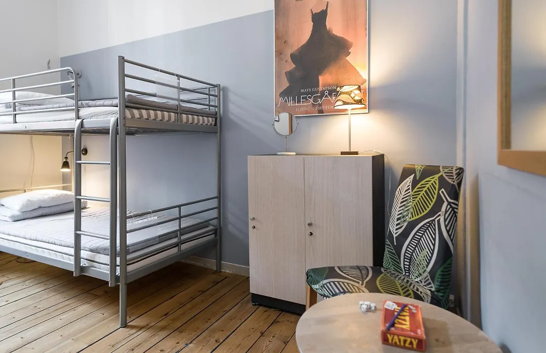 Castanea Old Town Hostel-1