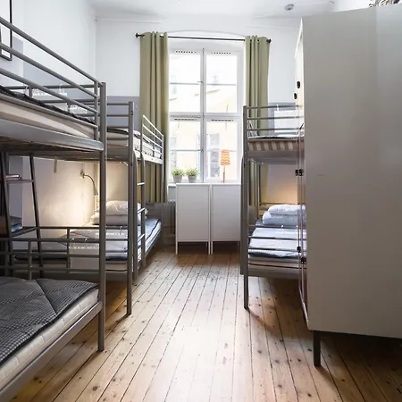 Castanea Old Town Hostel-3